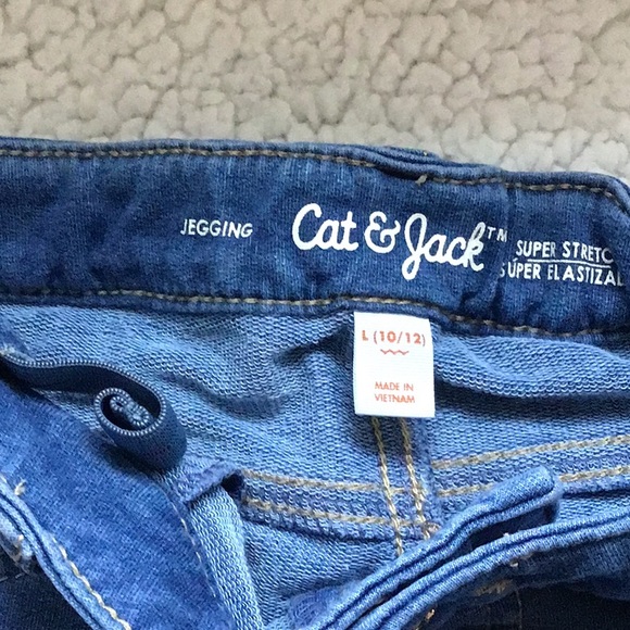 Jeans and shirt 🐰 - Picture 6 of 7